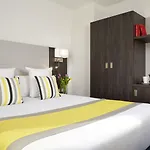 ホテル Astrid 4*